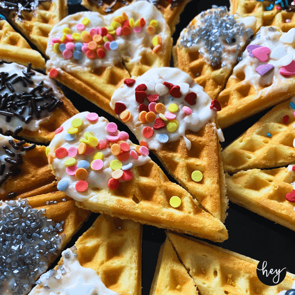 Waffelherzen mit Topping